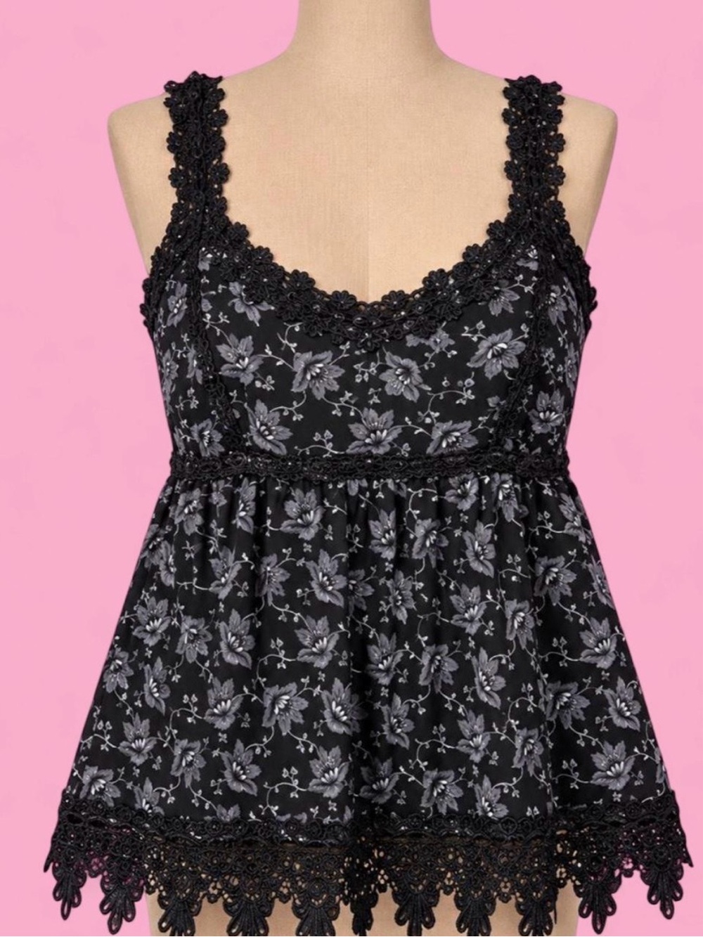 Apt. 9 black & gray floral lace cami top 🖤🌸Size 18W.